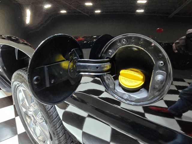 2012 Chevrolet Avalanche 2WD Crew Cab LT - 22985876 - 29