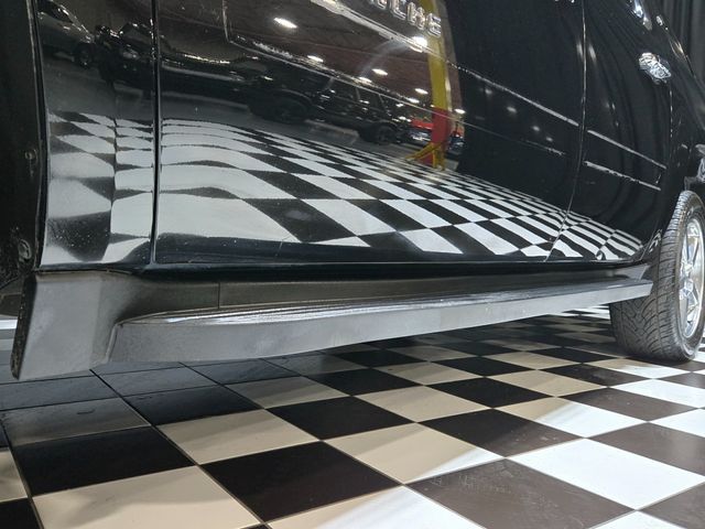 2012 Chevrolet Avalanche 2WD Crew Cab LT - 22985876 - 35