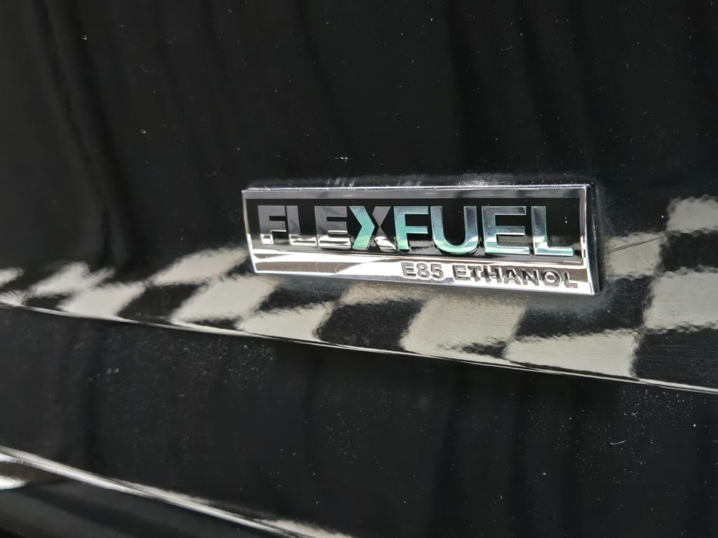 2012 Chevrolet Avalanche 2WD Crew Cab LT - 22985876 - 38