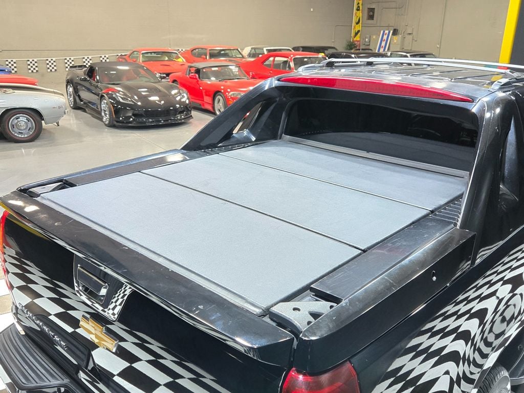 2012 Chevrolet Avalanche 2WD Crew Cab LT - 22985876 - 40