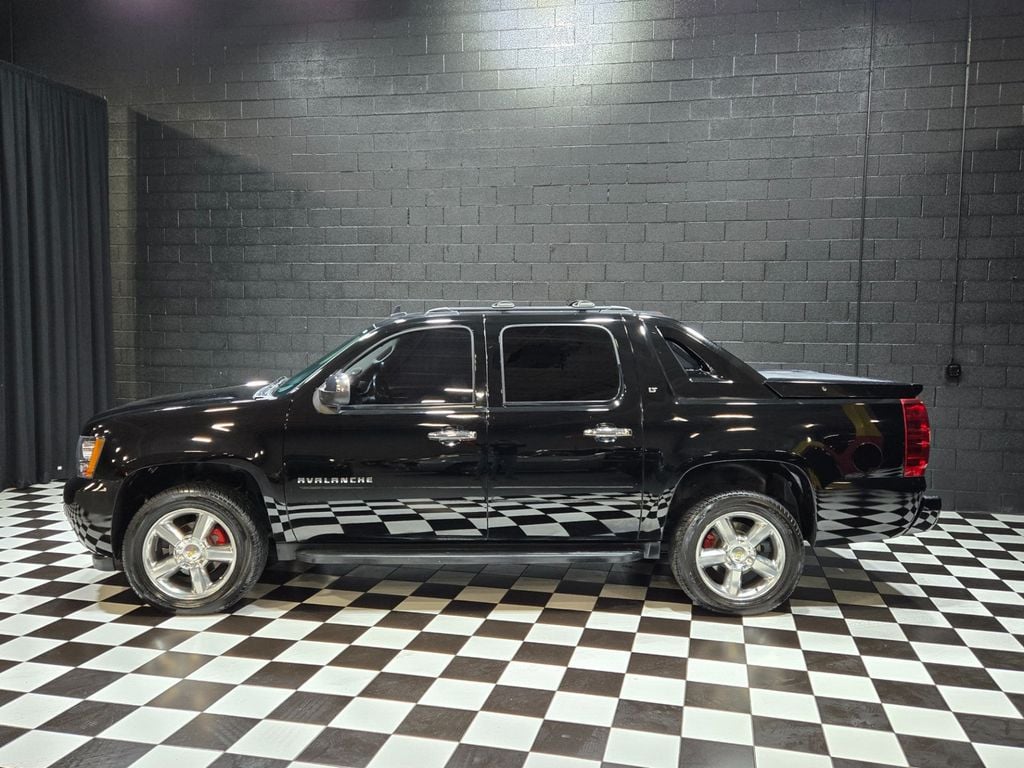 2012 Chevrolet Avalanche 2WD Crew Cab LT - 22985876 - 61