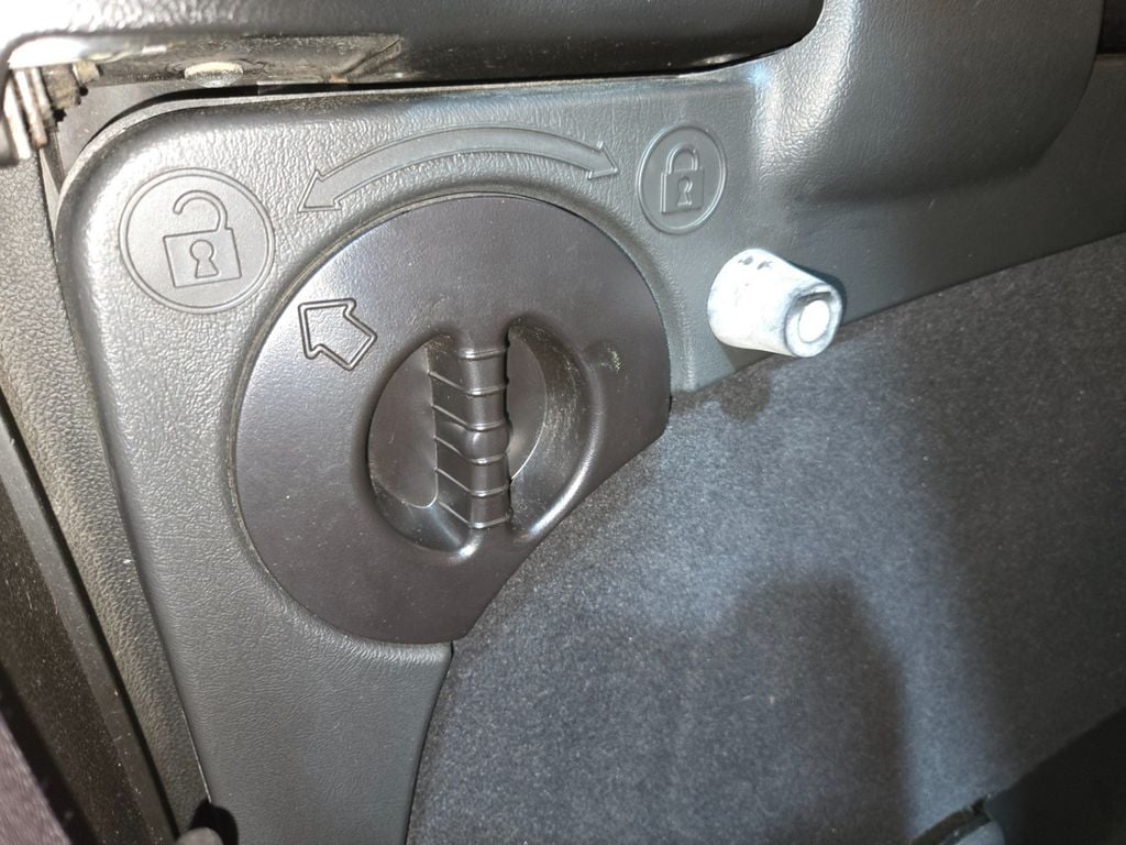 2012 Chevrolet Avalanche 2WD Crew Cab LT - 22985876 - 95