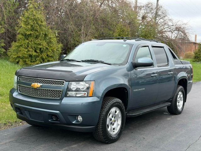 2012 Chevrolet Avalanche 4WD Crew Cab LT - 23005116 - 1