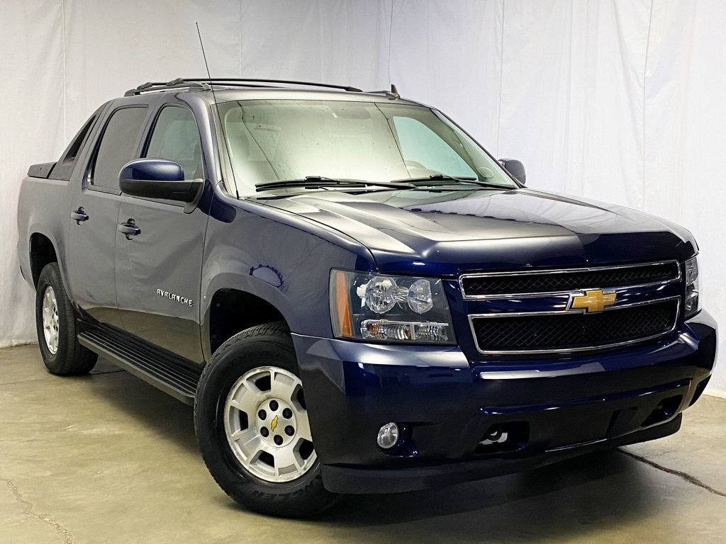 2012 Chevrolet Avalanche 4WD Crew Cab LT - 22909666 - 10