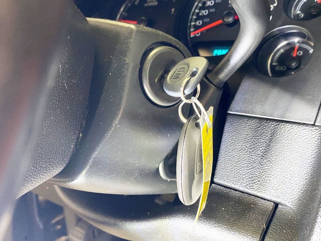 2012 Chevrolet Avalanche 4WD Crew Cab LT - 22909666 - 27