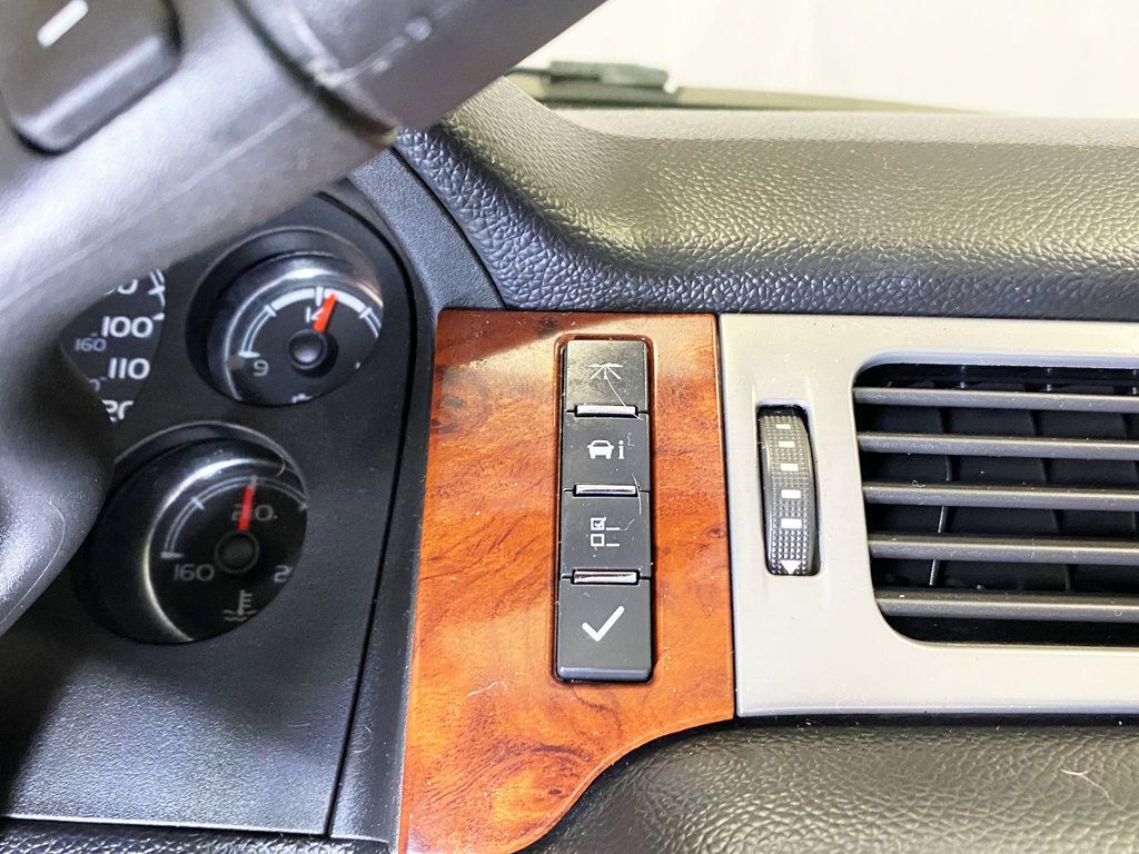 2012 Chevrolet Avalanche 4WD Crew Cab LT - 22909666 - 28