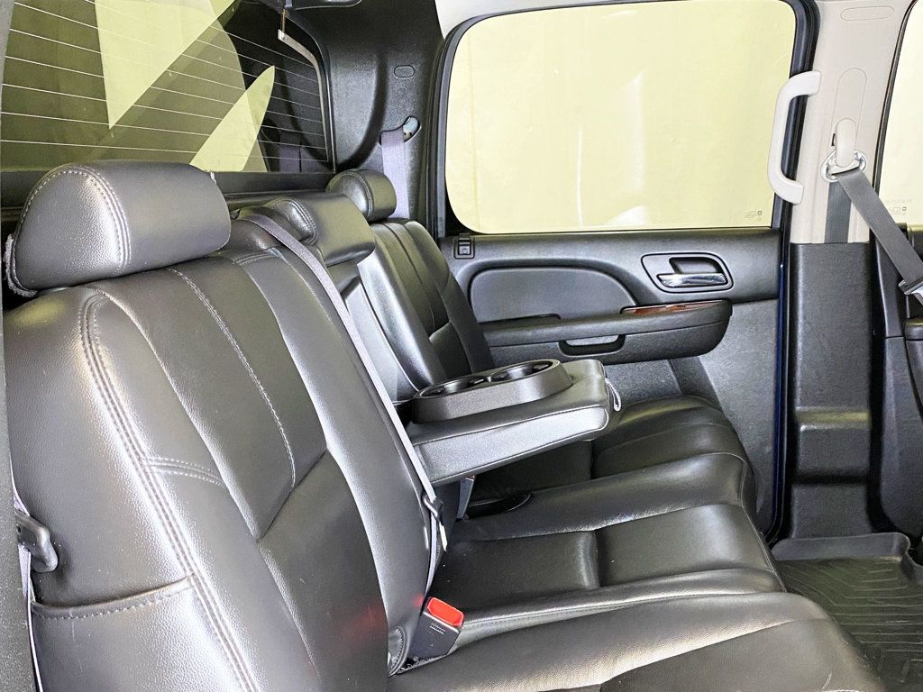 2012 Chevrolet Avalanche 4WD Crew Cab LT - 22909666 - 41