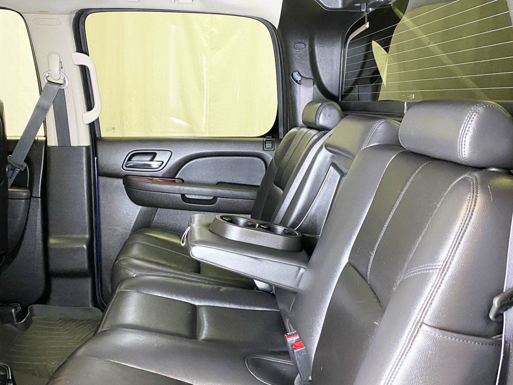 2012 Chevrolet Avalanche 4WD Crew Cab LT - 22909666 - 44