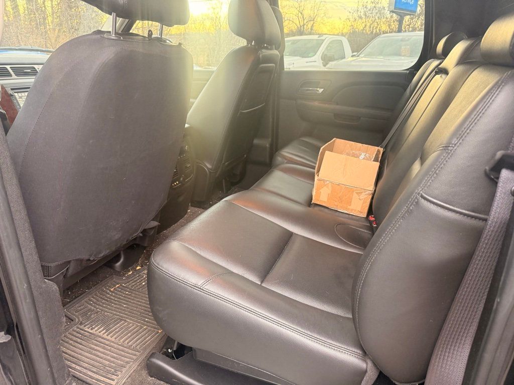 2012 Chevrolet Avalanche 4WD Crew Cab LTZ - 22971952 - 13