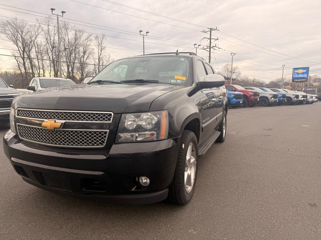 2012 Chevrolet Avalanche 4WD Crew Cab LTZ - 22971952 - 1
