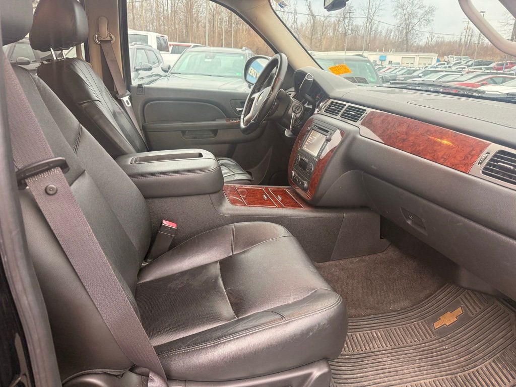 2012 Chevrolet Avalanche 4WD Crew Cab LTZ - 22971952 - 19