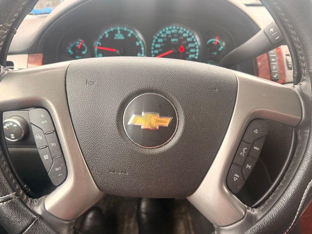 2012 Chevrolet Avalanche 4WD Crew Cab LTZ - 22971952 - 8