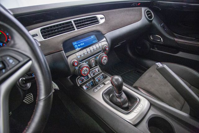 2012 Chevrolet Camaro 2dr Coupe ZL1 - 22958415 - 45