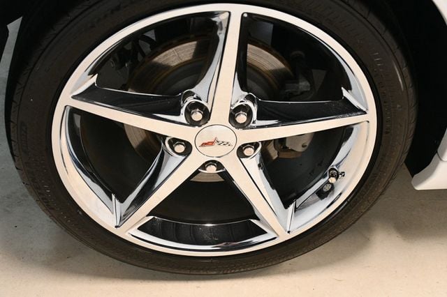 2012 Chevrolet Corvette 2dr Coupe w/2LT - 22944218 - 24