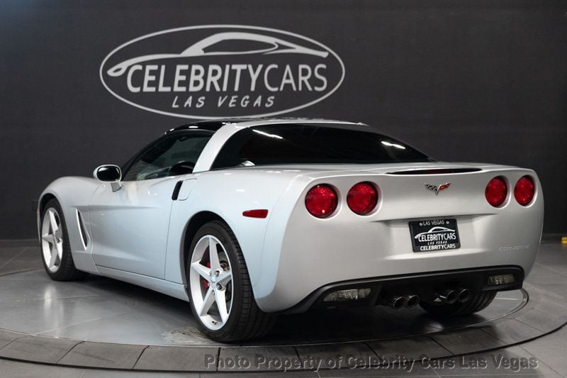 2012 Chevrolet Corvette 3LT, transparent roof,19" wheels, Leather, auto, Clean Carfax  - 22760745 - 7