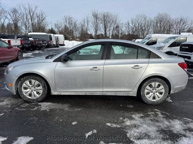 2012 Chevrolet CRUZE 4dr Sedan LS - 22985957 - 3