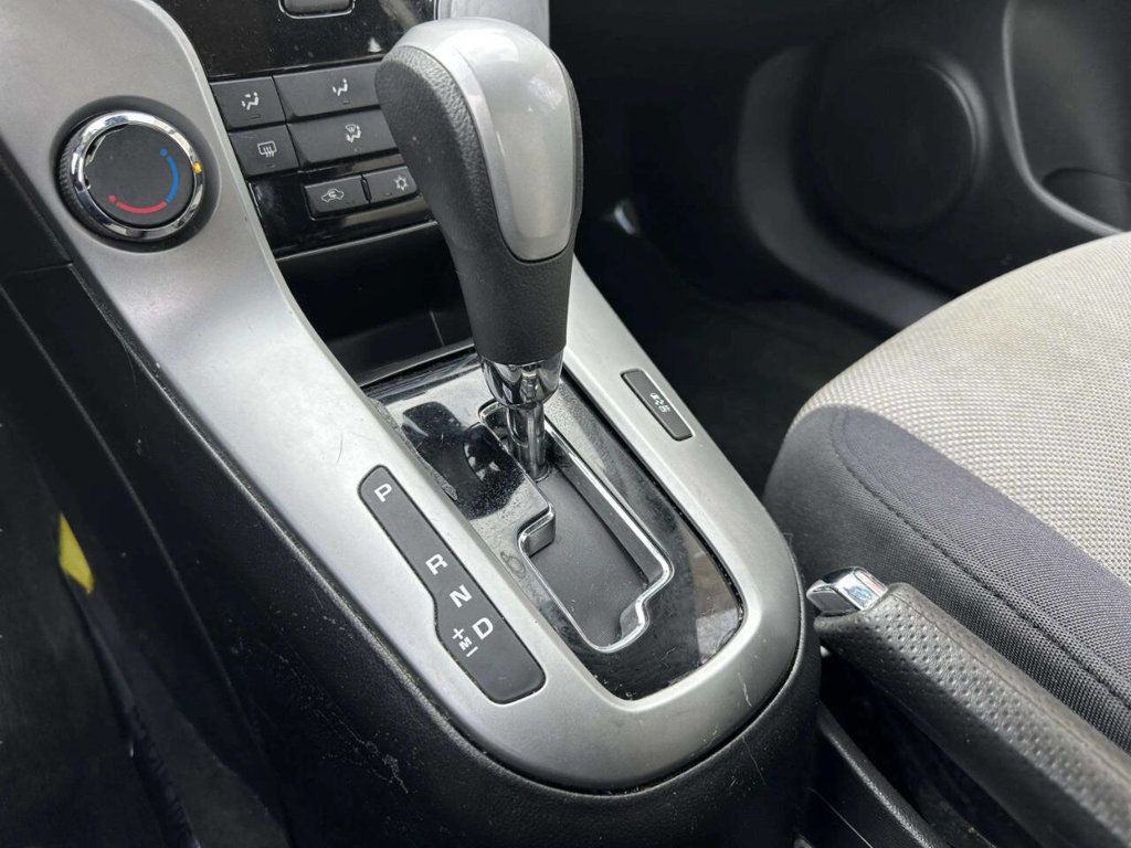 2012 Chevrolet CRUZE 4dr Sedan LS - 22958728 - 27