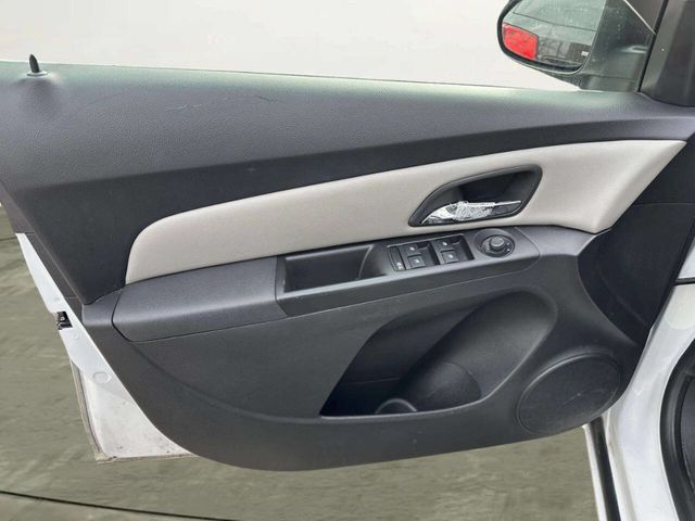 2012 Chevrolet CRUZE 4dr Sedan LS - 23028450 - 11
