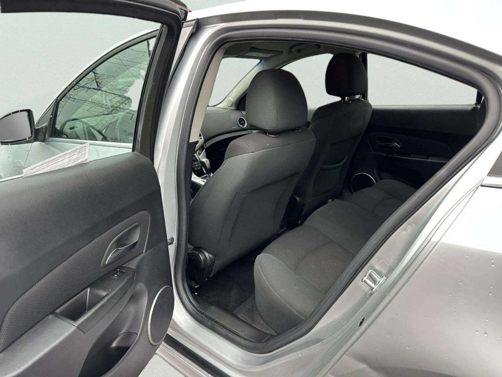 2012 Chevrolet CRUZE 4dr Sedan LT w/1LT - 22961857 - 14