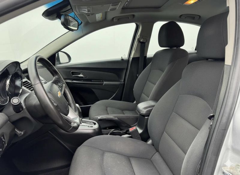 2012 Chevrolet Cruze 4dr Sedan LT w/1LT - 22944030 - 9