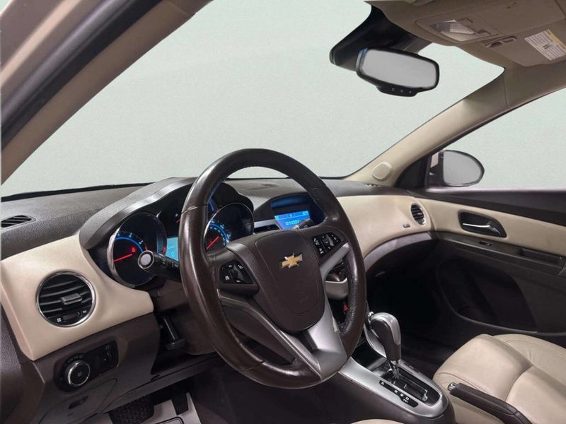 2012 Chevrolet CRUZE 4dr Sedan LTZ - 22995193 - 10