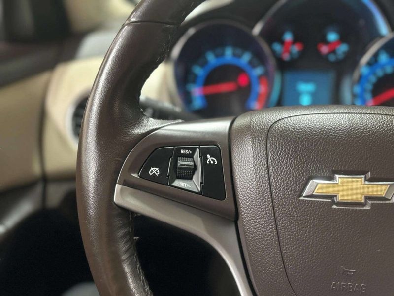 2012 Chevrolet CRUZE 4dr Sedan LTZ - 22995193 - 27