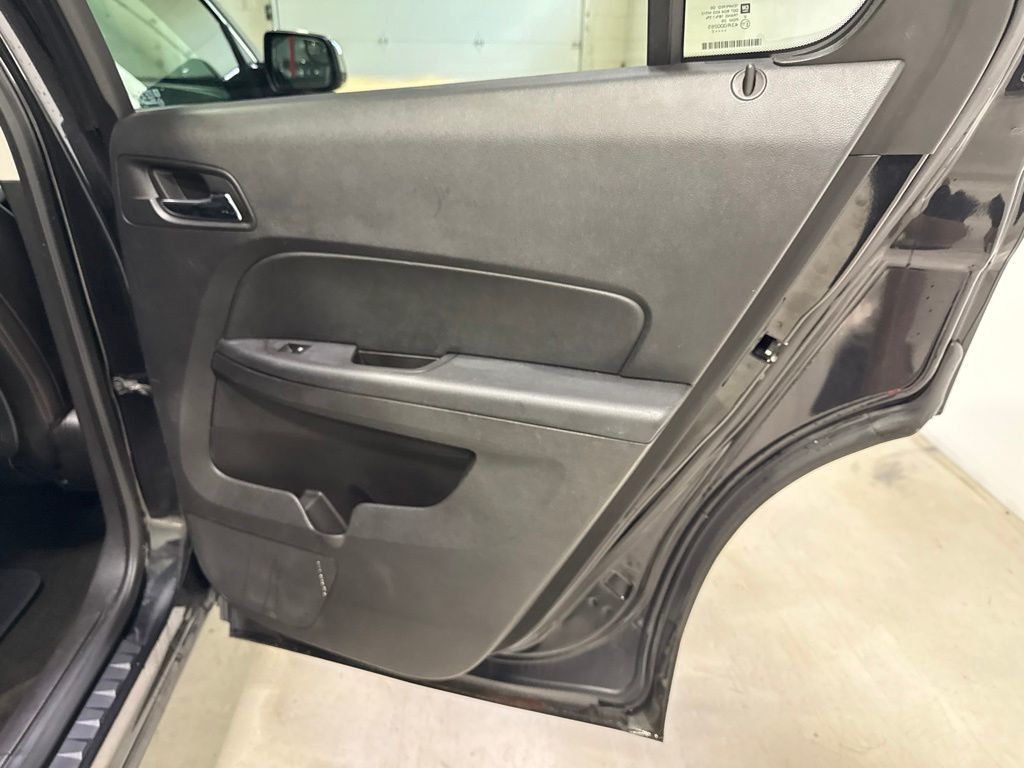 2012 Chevrolet Equinox FWD 4dr LTZ - 23042886 - 38