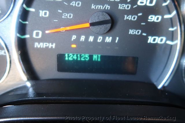 2012 Chevrolet Express Commercial Cutaway Express 3500 KUV Enclosed Utility Ladder Rack SRW - 22940503 - 22