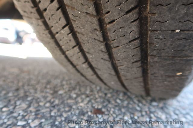 2012 Chevrolet Express Commercial Cutaway Express 3500 KUV Enclosed Utility Ladder Rack SRW - 22940503 - 34