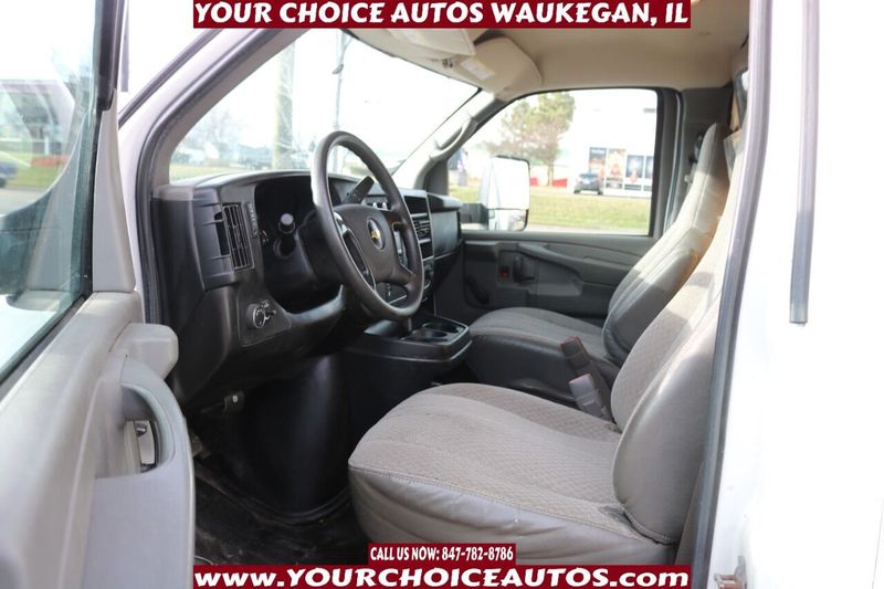 2012 Chevrolet Express Commercial Cutaway RWD 3500 159" WB Work Van - 22223750 - 11