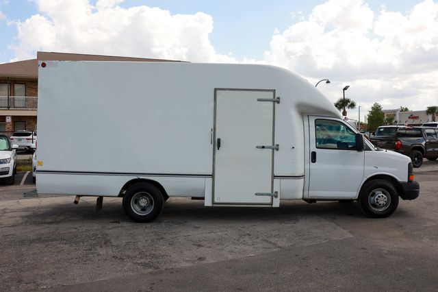 2012 Chevrolet Express Commercial Cutaway RWD 3500 177" WB Work Van - 23016562 - 15