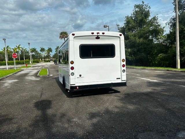 2012 Chevrolet Express Shuttle Bus 13 Passenger RWD 4500 159 - 22042307 - 12