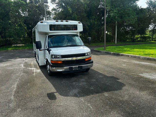 2012 Chevrolet Express Shuttle Bus 13 Passenger RWD 4500 159 - 22042307 - 27