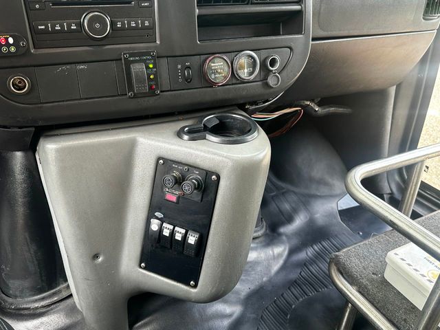 2012 Chevrolet Express Shuttle Bus 13 Passenger RWD 4500 159 - 22042307 - 33