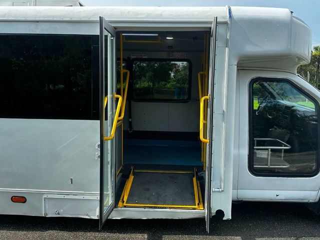 2012 Chevrolet Express Shuttle Bus 13 Passenger RWD 4500 159 - 22042307 - 35