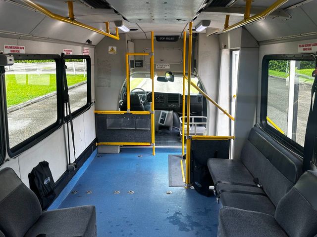 2012 Chevrolet Express Shuttle Bus 13 Passenger RWD 4500 159 - 22042307 - 38