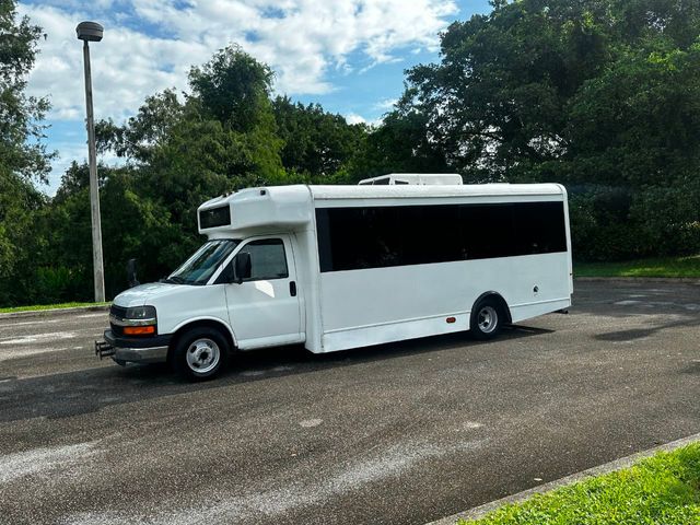 2012 Chevrolet Express Shuttle Bus 13 Passenger RWD 4500 159 - 22042307 - 3