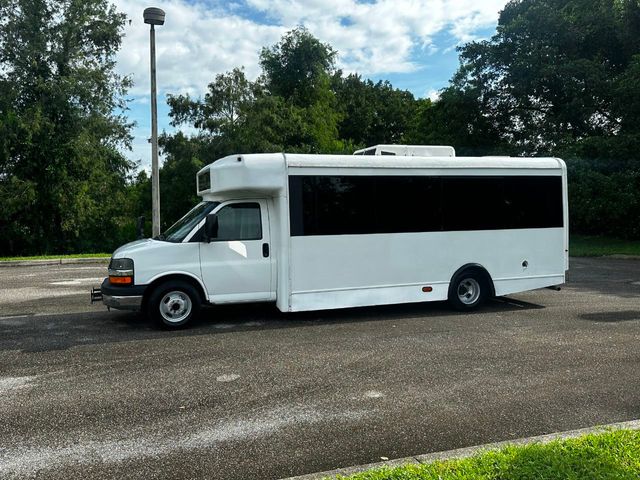 2012 Chevrolet Express Shuttle Bus 13 Passenger RWD 4500 159 - 22042307 - 4