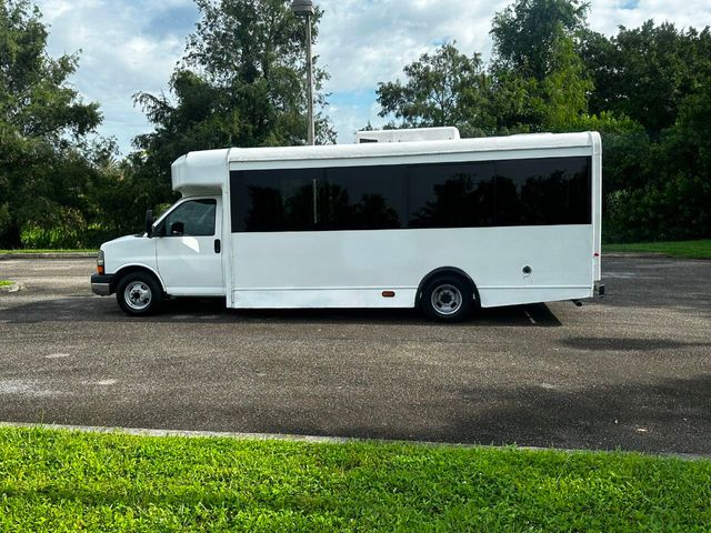 2012 Chevrolet Express Shuttle Bus 13 Passenger RWD 4500 159 - 22042307 - 7