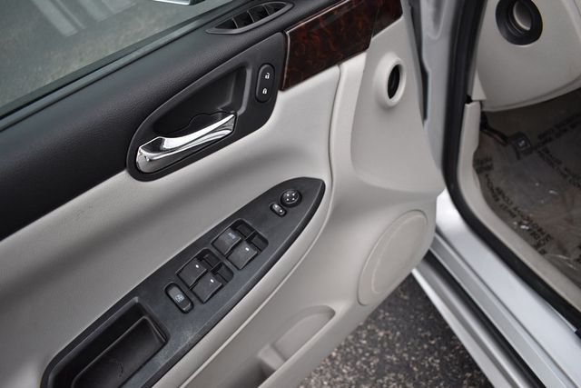 2012 Chevrolet Impala 4dr Sdn LT - 23009028 - 12