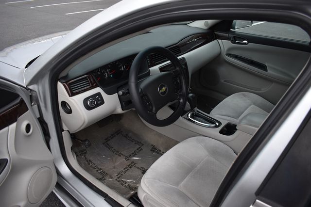 2012 Chevrolet Impala 4dr Sdn LT - 23009028 - 17