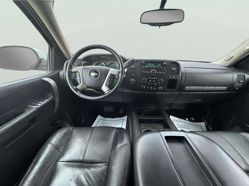 2012 Chevrolet Silverado 1500 4WD Crew Cab 143.5" LT - 22974788 - 19