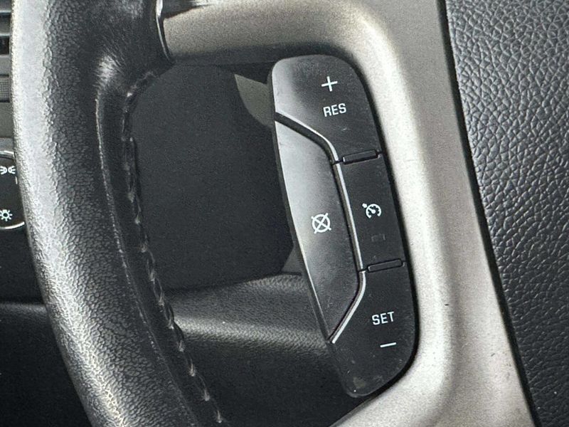 2012 Chevrolet Silverado 1500 4WD Crew Cab 143.5" LT - 22974788 - 30