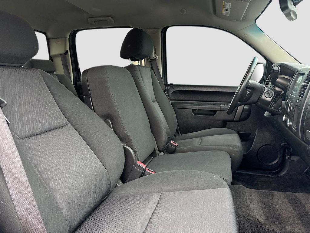 2012 Chevrolet Silverado 1500 LT 4x4 4dr Crew Cab 5.8 ft. SB - 22952393 - 18