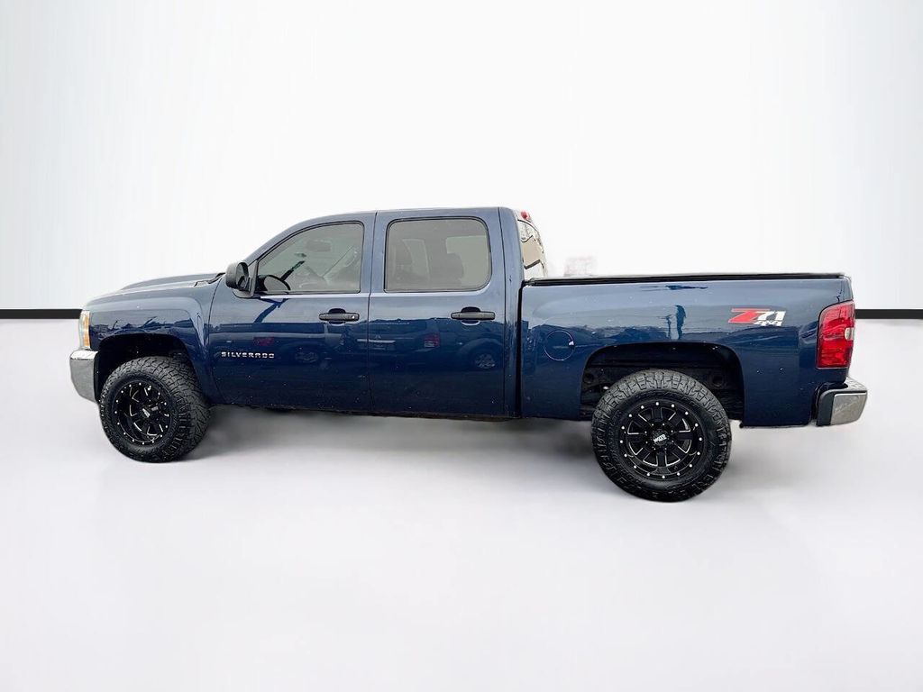 2012 Chevrolet Silverado 1500 LT 4x4 4dr Crew Cab 5.8 ft. SB - 22952393 - 8
