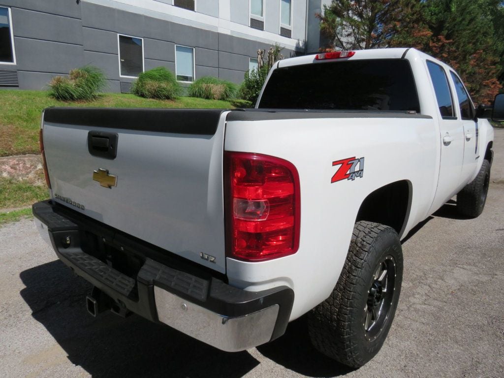 2012 Chevrolet Silverado 2500HD 4WD Crew Cab 153.7" LTZ - 22841512 - 5