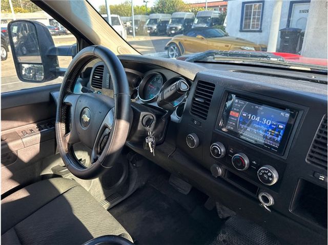 2012 Chevrolet Silverado 3500 HD Crew Cab LT DUALLY 4X4 6.0L GAS CLEAN - 22909139 - 17