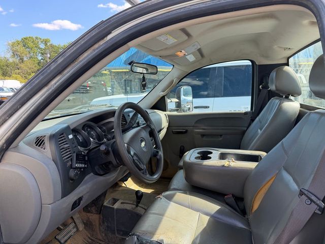 2012 Chevrolet Silverado 3500HD 4WD Reg Cab 133.7" Work Truck - 23082434 - 5