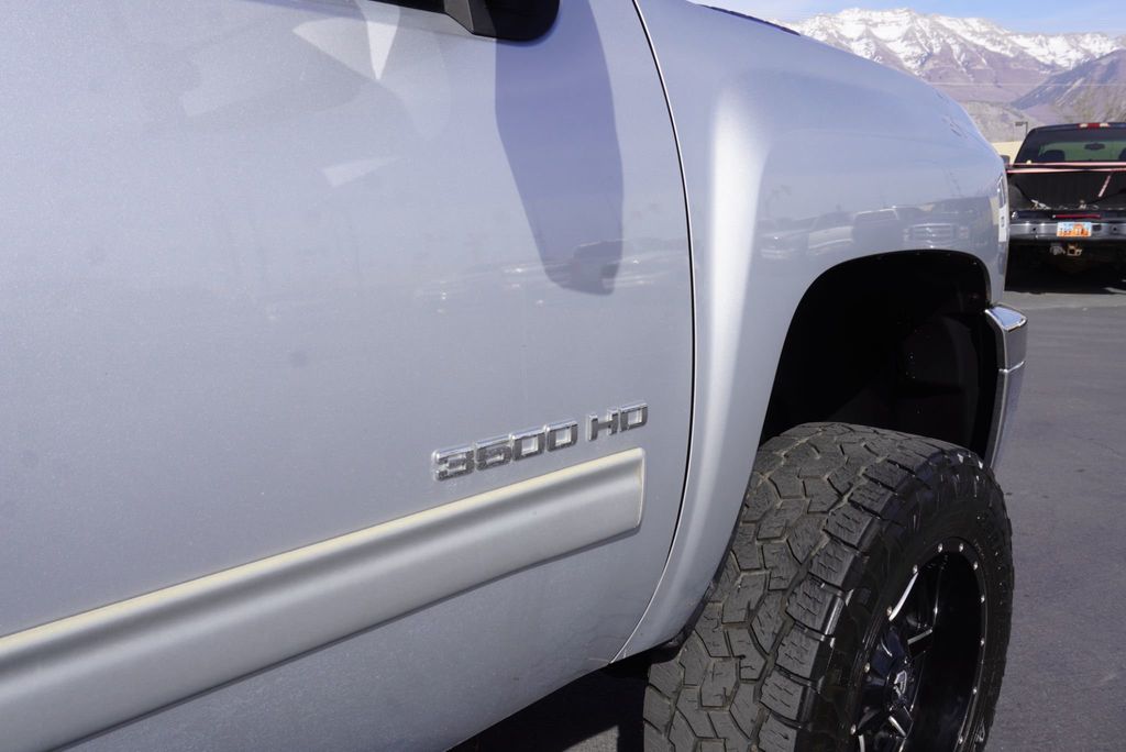 2012 Chevrolet Silverado 3500HD LTZ - 23004305 - 17