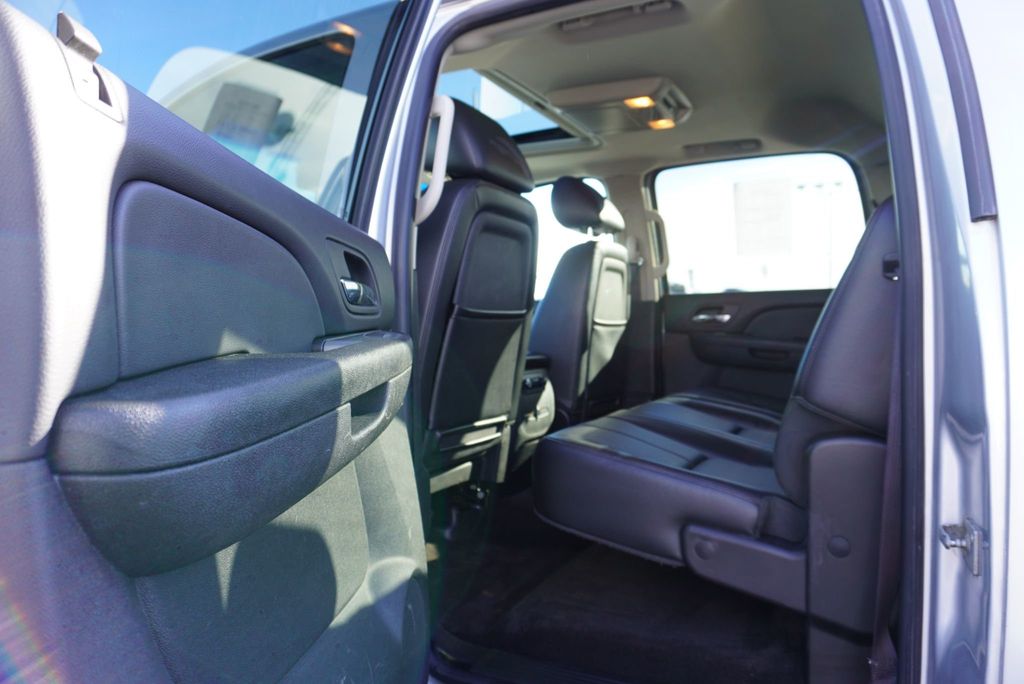 2012 Chevrolet Silverado 3500HD LTZ - 23004305 - 20